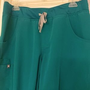 Figs kade cargo scrub pants